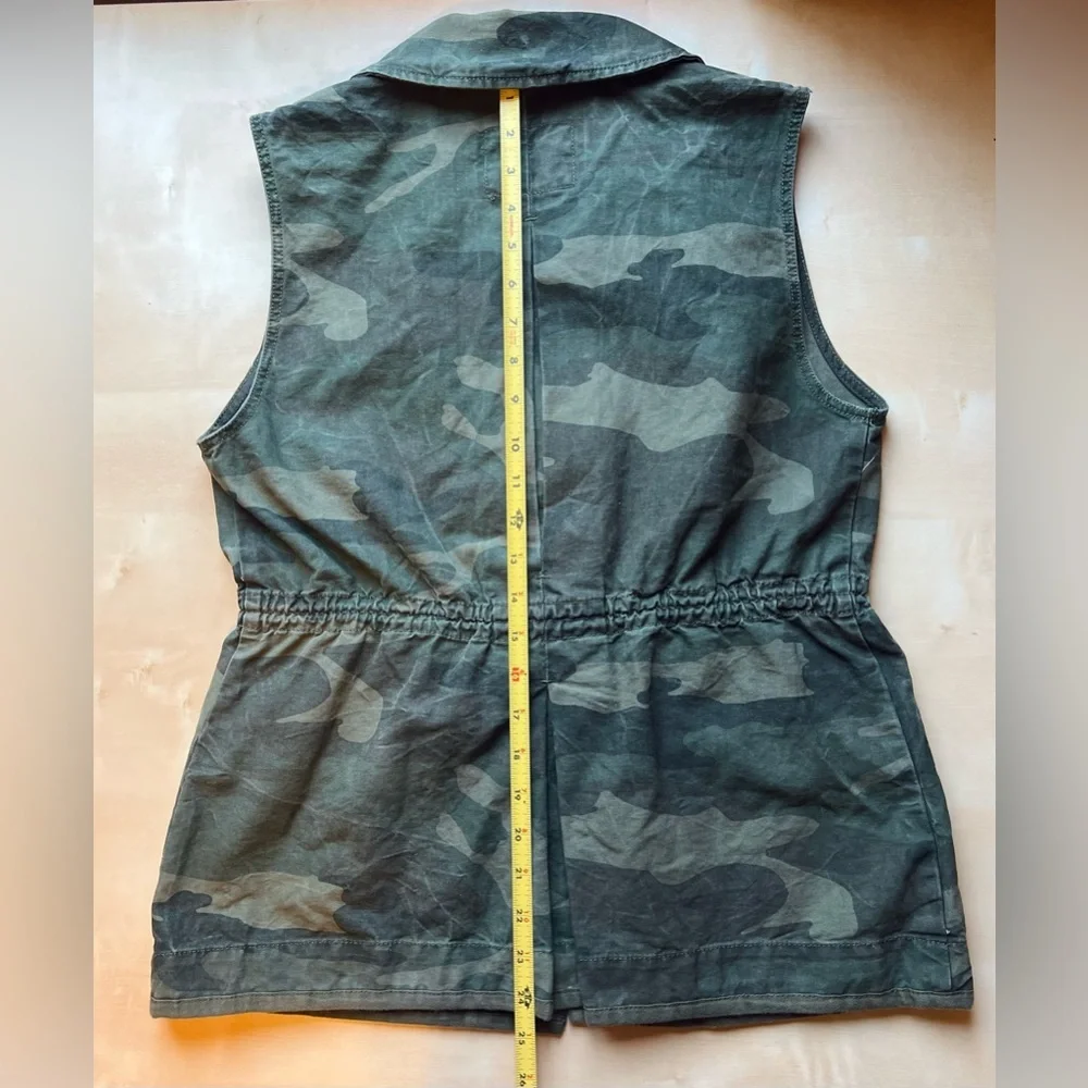 Abercrombie & Fitch Olive Green Army Camouflage Military Utility Vest size small - Picture 7 of 8